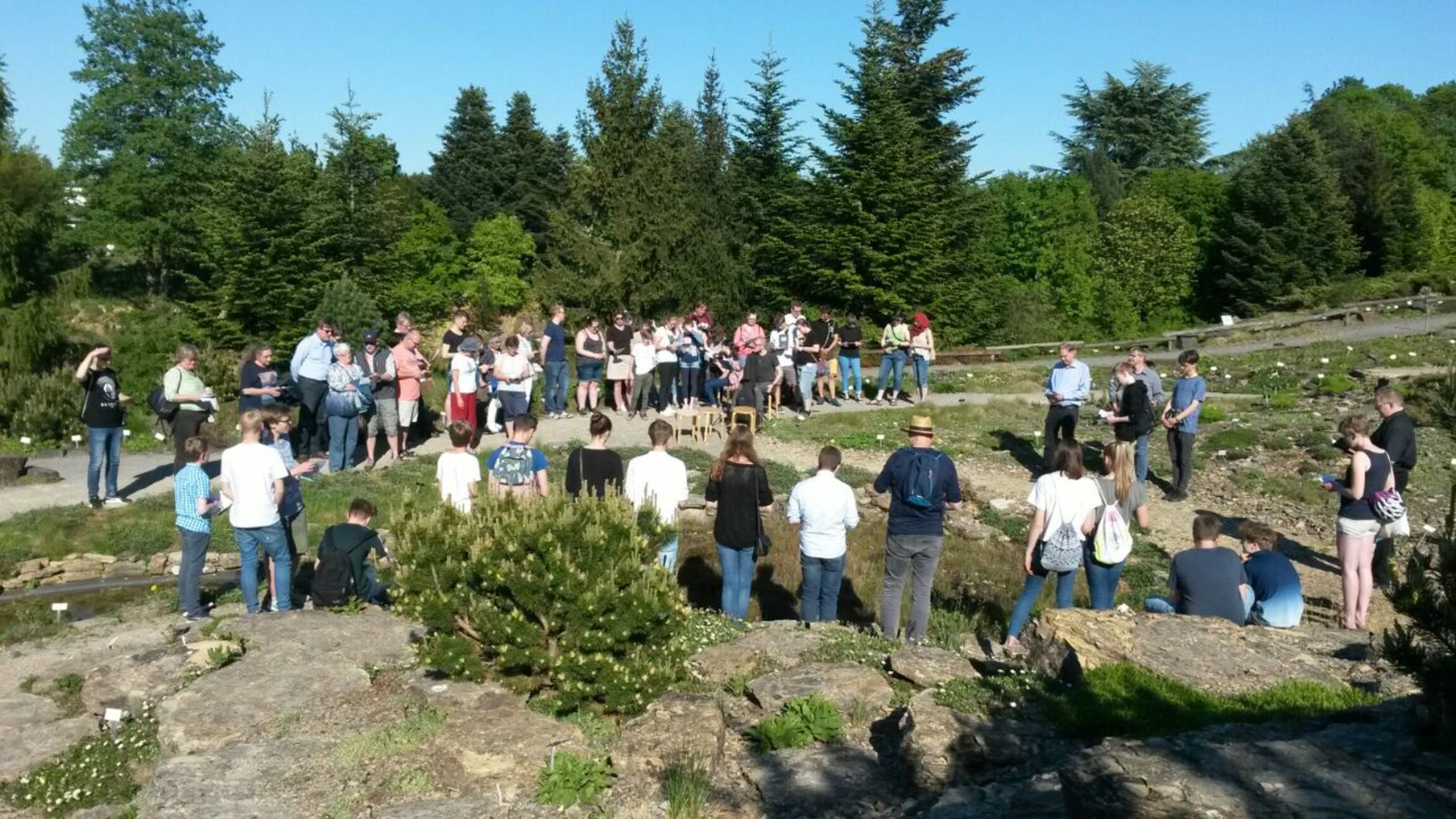 Gottesdienst im Botanischen Garten von Osnabrück. (c) Ev.Jugend Osnabrück