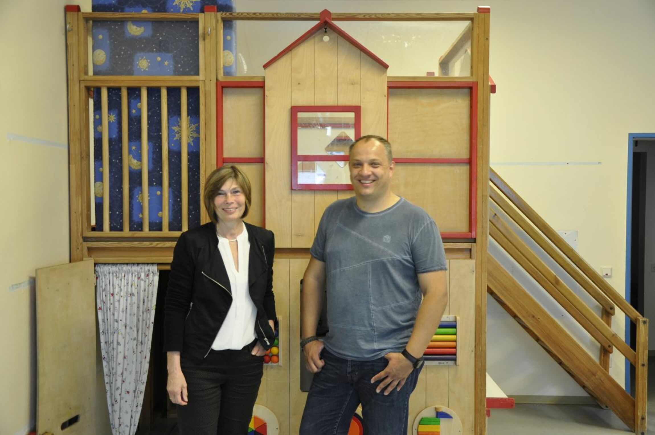 Srengelfruechte 2019: Landessuperintendentin Birgit Klostermeier und Denis Fürst. Leiter des u Besuch im Ev. Kindergarten, Quakenbrück.