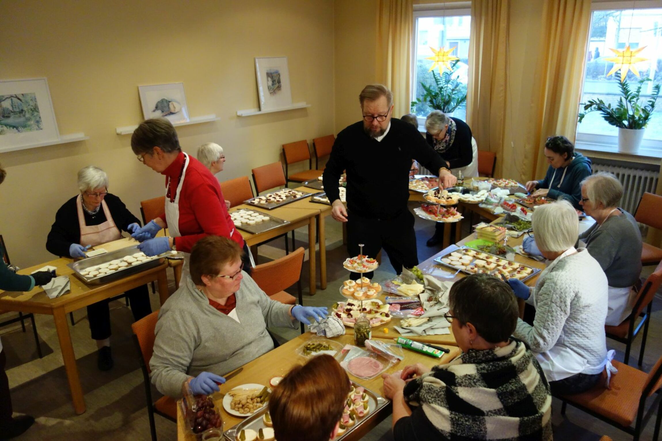 Feiern ist Teamwork - Vorbereitungen zum 10. Jubiläum der Südstadtgemeinde in Osnabrück