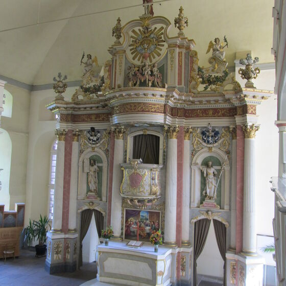 Altar von Seite