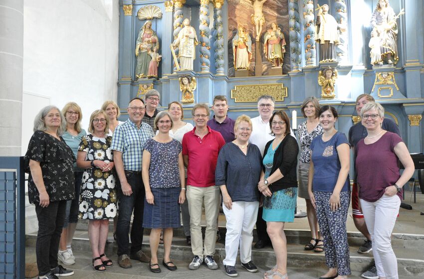 Diakon*innen auf den Spuren von Erich Maria Remarque - hier in der Gertrudenkirche Osnabrück (c) Neuhaus